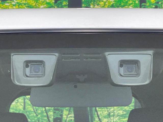 ハスラー ＪスタイルＩＩ　禁煙車　純正ナビ　デュアルカメラブレーキサポート　車線逸脱警報　誤発進抑制機能　ハーフレザー　シートヒーター　ＨＩＤヘッド　オートライト　アイドリングストップ　純正１５インチアルミ　スマートキー（4枚目）