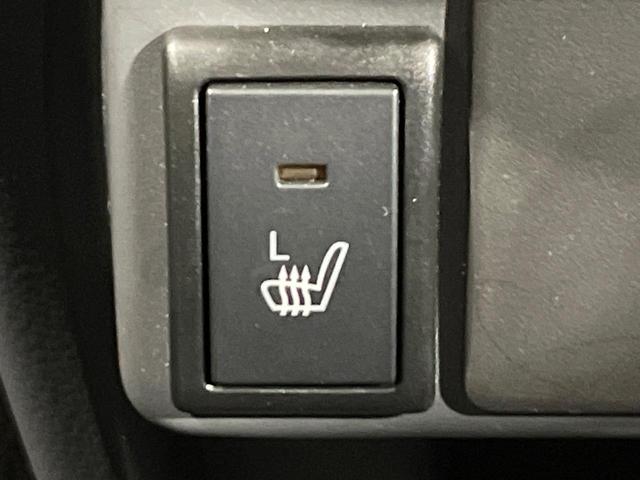 ハスラー ＪスタイルＩＩ　禁煙車　純正ナビ　デュアルカメラブレーキサポート　車線逸脱警報　誤発進抑制機能　ハーフレザー　シートヒーター　ＨＩＤヘッド　オートライト　アイドリングストップ　純正１５インチアルミ　スマートキー（6枚目）