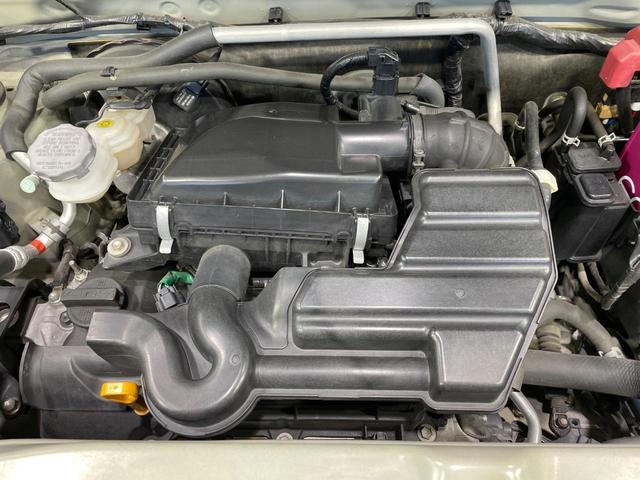 ハスラー ＪスタイルＩＩ　禁煙車　純正ナビ　デュアルカメラブレーキサポート　車線逸脱警報　誤発進抑制機能　ハーフレザー　シートヒーター　ＨＩＤヘッド　オートライト　アイドリングストップ　純正１５インチアルミ　スマートキー（18枚目）