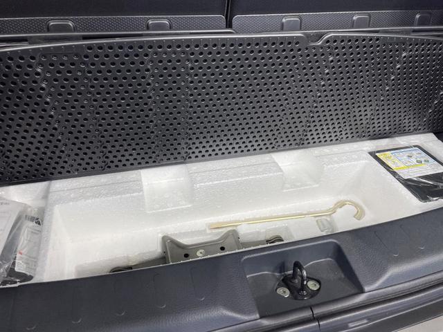 ハスラー ＪスタイルＩＩ　禁煙車　純正ナビ　デュアルカメラブレーキサポート　車線逸脱警報　誤発進抑制機能　ハーフレザー　シートヒーター　ＨＩＤヘッド　オートライト　アイドリングストップ　純正１５インチアルミ　スマートキー（30枚目）