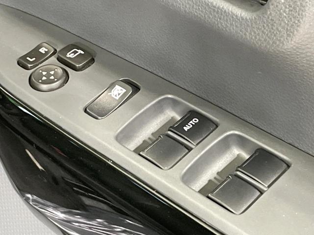 ハスラー ＪスタイルＩＩ　禁煙車　純正ナビ　デュアルカメラブレーキサポート　車線逸脱警報　誤発進抑制機能　ハーフレザー　シートヒーター　ＨＩＤヘッド　オートライト　アイドリングストップ　純正１５インチアルミ　スマートキー（34枚目）