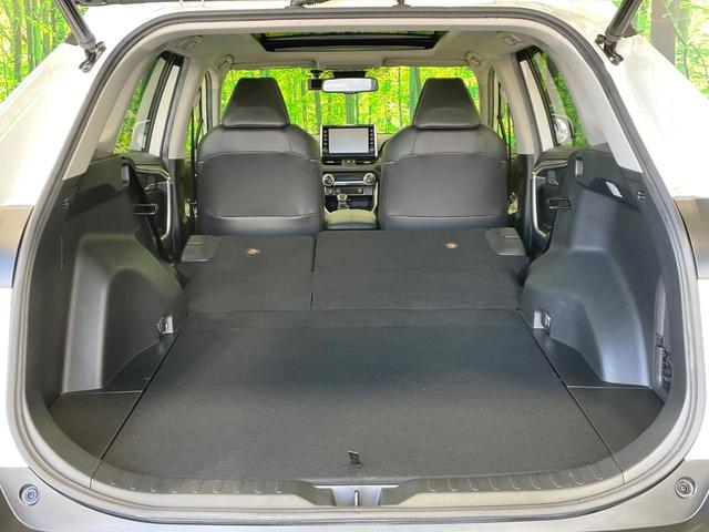 ＲＡＶ４ ハイブリッドＧ　４ＷＤ　禁煙車　サンルーフ　ルーフレール　ディスプレイオーディオ　全周囲カメラ　ＢＳＭ　衝突軽減　レーダークルーズ　合皮レザー　パワーシート　シートメモリー　シートヒーター　ステアリングヒーター（10枚目）