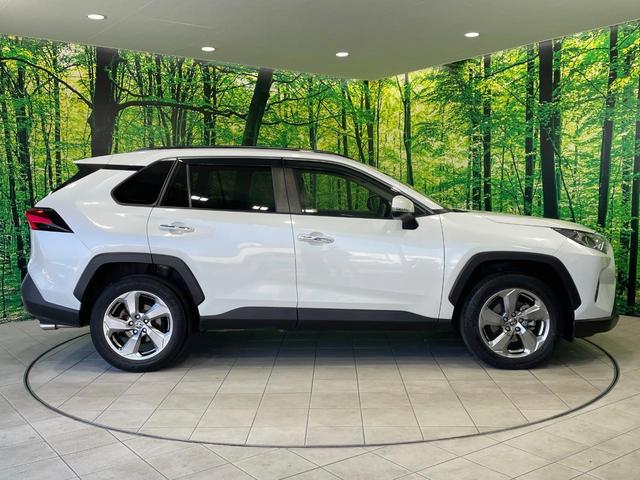 ＲＡＶ４ ハイブリッドＧ　４ＷＤ　禁煙車　サンルーフ　ルーフレール　ディスプレイオーディオ　全周囲カメラ　ＢＳＭ　衝突軽減　レーダークルーズ　合皮レザー　パワーシート　シートメモリー　シートヒーター　ステアリングヒーター（24枚目）