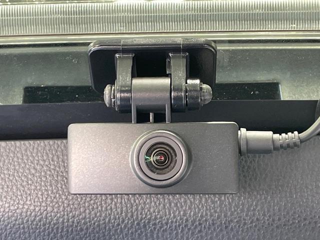 ＲＡＶ４ ハイブリッドＧ　４ＷＤ　禁煙車　サンルーフ　ルーフレール　ディスプレイオーディオ　全周囲カメラ　ＢＳＭ　衝突軽減　レーダークルーズ　合皮レザー　パワーシート　シートメモリー　シートヒーター　ステアリングヒーター（31枚目）