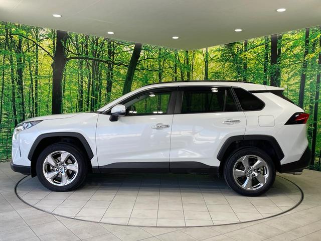 ＲＡＶ４ ハイブリッドＧ　４ＷＤ　禁煙車　サンルーフ　ルーフレール　ディスプレイオーディオ　全周囲カメラ　ＢＳＭ　衝突軽減　レーダークルーズ　合皮レザー　パワーシート　シートメモリー　シートヒーター　ステアリングヒーター（39枚目）