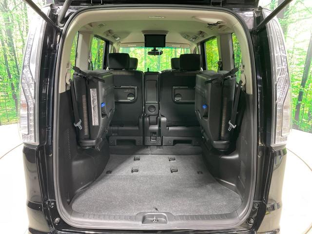 セレナ ハイウェイスター Vセレクション+セーフティ SHV 禁煙車 純正8型ナビ フリップダウンモニター 衝突軽減 車線逸脱警報 クルコン 両側電動ドア LEDヘッド バックカメラ ETC 純正16インチアルミ スマートキー(11枚目)