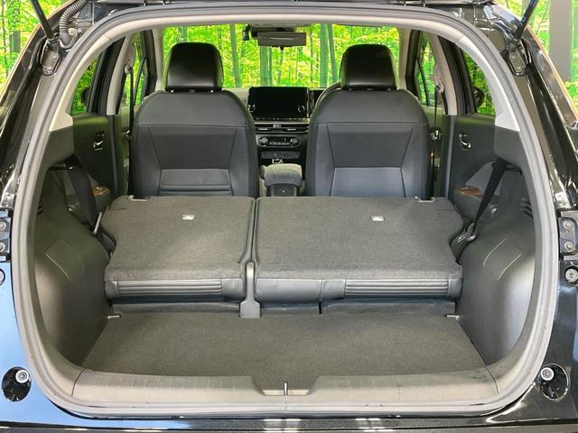 オーラ Ｇ　レザーエディション　禁煙車　純正９型ナビ　全周囲カメラ　ＢＯＳＥ　スマートルームミラー　ＢＳＭ　衝突軽減　プロパイロット　合皮レザー　ステアリングヒーター　クリアランスソナー　ＬＥＤヘッド　ＥＴＣ　純正１７インチアルミ（13枚目）