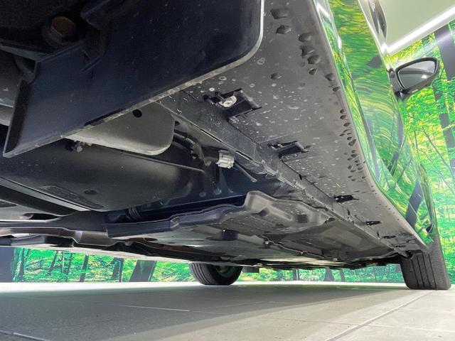 オーラ Ｇ　レザーエディション　禁煙車　純正９型ナビ　全周囲カメラ　ＢＯＳＥ　スマートルームミラー　ＢＳＭ　衝突軽減　プロパイロット　合皮レザー　ステアリングヒーター　クリアランスソナー　ＬＥＤヘッド　ＥＴＣ　純正１７インチアルミ（30枚目）