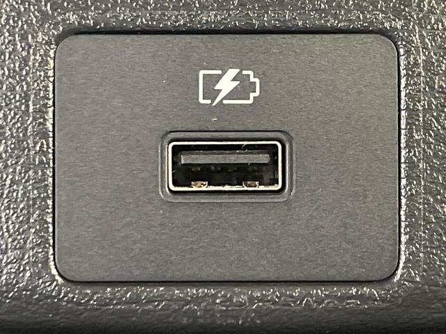 オーラ Ｇ　レザーエディション　禁煙車　純正９型ナビ　全周囲カメラ　ＢＯＳＥ　スマートルームミラー　ＢＳＭ　衝突軽減　プロパイロット　合皮レザー　ステアリングヒーター　クリアランスソナー　ＬＥＤヘッド　ＥＴＣ　純正１７インチアルミ（35枚目）