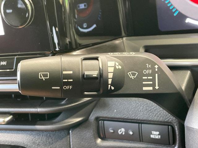 オーラ Ｇ　レザーエディション　禁煙車　純正９型ナビ　全周囲カメラ　ＢＯＳＥ　スマートルームミラー　ＢＳＭ　衝突軽減　プロパイロット　合皮レザー　ステアリングヒーター　クリアランスソナー　ＬＥＤヘッド　ＥＴＣ　純正１７インチアルミ（49枚目）