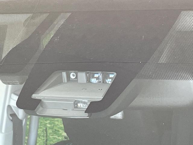 ヴォクシー ハイブリッドＺＳ　煌ＩＩ　禁煙車　純正１０型ナビ　フリップダウンモニター　セーフティセンス　両側電動ドア　ＬＥＤヘッド　バックカメラ　ＥＴＣ　純正１６インチアルミ　スマートキー　ワンオーナー（6枚目）