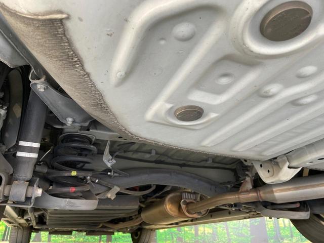 ヴォクシー ハイブリッドＺＳ　煌ＩＩ　禁煙車　純正１０型ナビ　フリップダウンモニター　セーフティセンス　両側電動ドア　ＬＥＤヘッド　バックカメラ　ＥＴＣ　純正１６インチアルミ　スマートキー　ワンオーナー（31枚目）