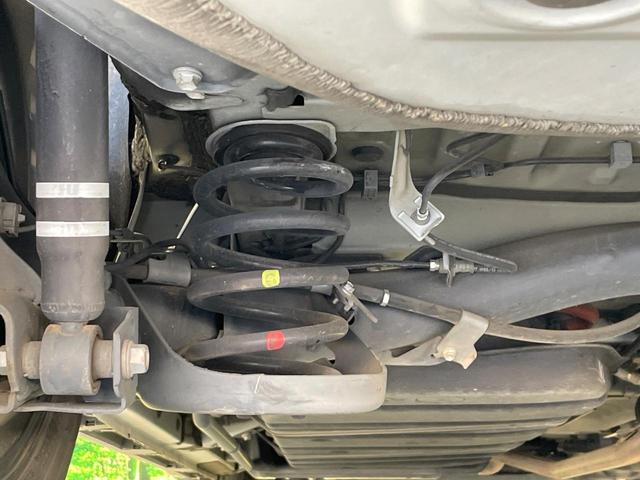 ヴォクシー ハイブリッドＺＳ　煌ＩＩ　禁煙車　純正１０型ナビ　フリップダウンモニター　セーフティセンス　両側電動ドア　ＬＥＤヘッド　バックカメラ　ＥＴＣ　純正１６インチアルミ　スマートキー　ワンオーナー（33枚目）