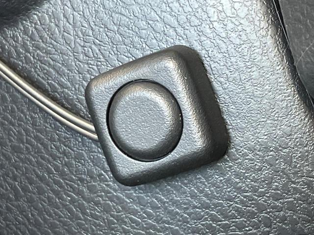 ヴォクシー ハイブリッドＺＳ　煌ＩＩ　禁煙車　純正１０型ナビ　フリップダウンモニター　セーフティセンス　両側電動ドア　ＬＥＤヘッド　バックカメラ　ＥＴＣ　純正１６インチアルミ　スマートキー　ワンオーナー（40枚目）