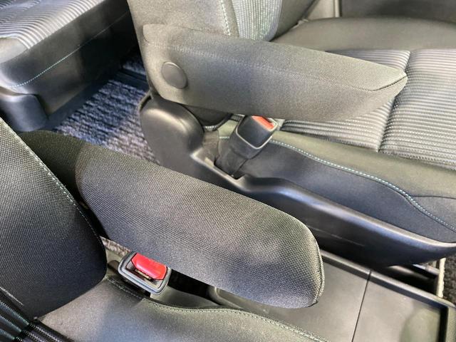 ヴォクシー ハイブリッドＺＳ　煌ＩＩ　禁煙車　純正１０型ナビ　フリップダウンモニター　セーフティセンス　両側電動ドア　ＬＥＤヘッド　バックカメラ　ＥＴＣ　純正１６インチアルミ　スマートキー　ワンオーナー（60枚目）