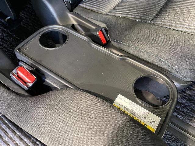 ヴォクシー ハイブリッドＺＳ　煌ＩＩ　禁煙車　純正１０型ナビ　フリップダウンモニター　セーフティセンス　両側電動ドア　ＬＥＤヘッド　バックカメラ　ＥＴＣ　純正１６インチアルミ　スマートキー　ワンオーナー（62枚目）