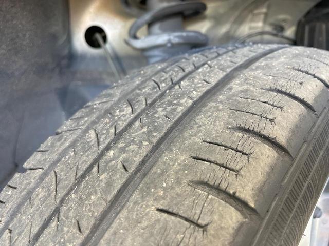 ハスラー J 禁煙車 CDオーディオ デュアルカメラブレーキサポート 車線逸脱警報 誤発進抑制機能 シートヒーター HIDヘッド ETC オートライト アイドリングストップ 純正15インチアルミ スマートキー(49枚目)