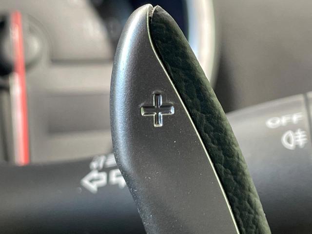 フェアレディＺ バージョンＴ　禁煙車　メーカーナビ　ＢＯＳＥ　オレンジ革シート　パワーシート　シートヒーター　クリアランスソナー　ＨＩＤヘッド　バックカメラ　ＥＴＣ　純正１８インチアルミ　スマートキー　オートエアコン　オートライト（8枚目）