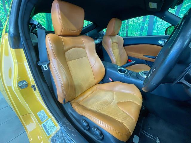 フェアレディＺ バージョンＴ　禁煙車　メーカーナビ　ＢＯＳＥ　オレンジ革シート　パワーシート　シートヒーター　クリアランスソナー　ＨＩＤヘッド　バックカメラ　ＥＴＣ　純正１８インチアルミ　スマートキー　オートエアコン　オートライト（12枚目）