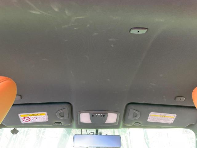 フェアレディＺ バージョンＴ　禁煙車　メーカーナビ　ＢＯＳＥ　オレンジ革シート　パワーシート　シートヒーター　クリアランスソナー　ＨＩＤヘッド　バックカメラ　ＥＴＣ　純正１８インチアルミ　スマートキー　オートエアコン　オートライト（29枚目）