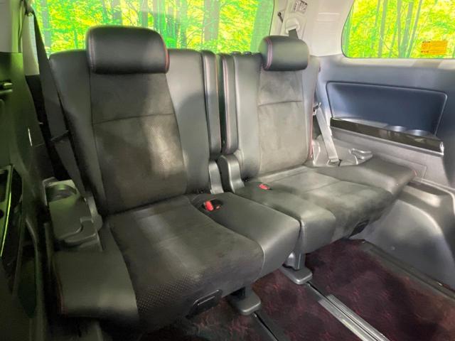 ヴェルファイア ２．４Ｚ　ゴールデンアイズ　禁煙車　純正８型ＨＤＤナビ　後席モニター　ＴＲＤエアロ　クルーズコントロール　両側電動ドア　ハーフレザー　電動リア　クリアランスソナー　ＨＩＤヘッド　バックカメラ　ＥＴＣ　純正１８インチアルミ（13枚目）