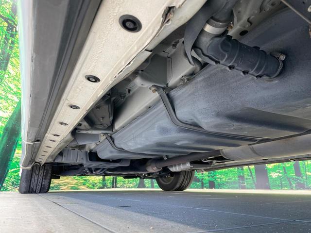 ヴェルファイア ２．４Ｚ　ゴールデンアイズ　禁煙車　純正８型ＨＤＤナビ　後席モニター　ＴＲＤエアロ　クルーズコントロール　両側電動ドア　ハーフレザー　電動リア　クリアランスソナー　ＨＩＤヘッド　バックカメラ　ＥＴＣ　純正１８インチアルミ（29枚目）