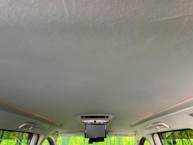 ヴェルファイア ２．４Ｚ　ゴールデンアイズ　禁煙車　純正８型ＨＤＤナビ　後席モニター　ＴＲＤエアロ　クルーズコントロール　両側電動ドア　ハーフレザー　電動リア　クリアランスソナー　ＨＩＤヘッド　バックカメラ　ＥＴＣ　純正１８インチアルミ（30枚目）