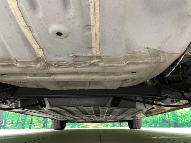 フィットハイブリッド Lパッケージ 禁煙車 純正SDナビ シティブレーキアクティブシステム クルーズコントロール ハーフレザー LEDヘッド バックカメラ ETC オートエアコン スマートキー オートライト(19枚目)