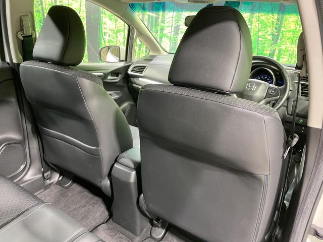 フィットハイブリッド Lパッケージ 禁煙車 純正SDナビ シティブレーキアクティブシステム クルーズコントロール ハーフレザー LEDヘッド バックカメラ ETC オートエアコン スマートキー オートライト(25枚目)