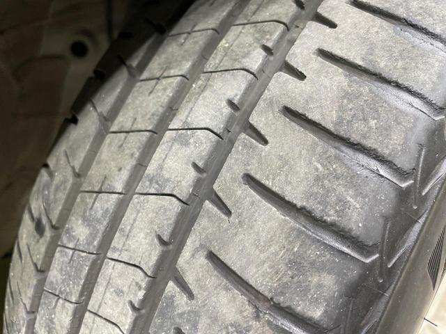 フィットハイブリッド Lパッケージ 禁煙車 純正SDナビ シティブレーキアクティブシステム クルーズコントロール ハーフレザー LEDヘッド バックカメラ ETC オートエアコン スマートキー オートライト(37枚目)