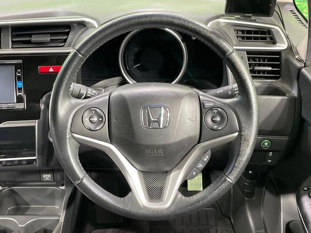 フィットハイブリッド Lパッケージ 禁煙車 純正SDナビ シティブレーキアクティブシステム クルーズコントロール ハーフレザー LEDヘッド バックカメラ ETC オートエアコン スマートキー オートライト(43枚目)