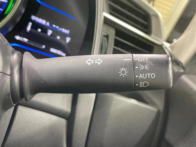 フィットハイブリッド Lパッケージ 禁煙車 純正SDナビ シティブレーキアクティブシステム クルーズコントロール ハーフレザー LEDヘッド バックカメラ ETC オートエアコン スマートキー オートライト(47枚目)