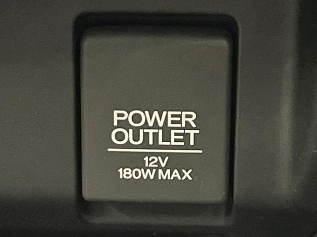 フィットハイブリッド Lパッケージ 禁煙車 純正SDナビ シティブレーキアクティブシステム クルーズコントロール ハーフレザー LEDヘッド バックカメラ ETC オートエアコン スマートキー オートライト(49枚目)