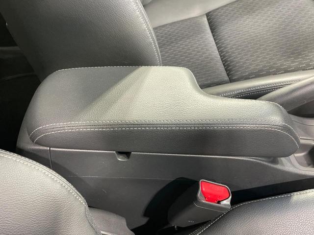 フィットハイブリッド Lパッケージ 禁煙車 純正SDナビ シティブレーキアクティブシステム クルーズコントロール ハーフレザー LEDヘッド バックカメラ ETC オートエアコン スマートキー オートライト(51枚目)