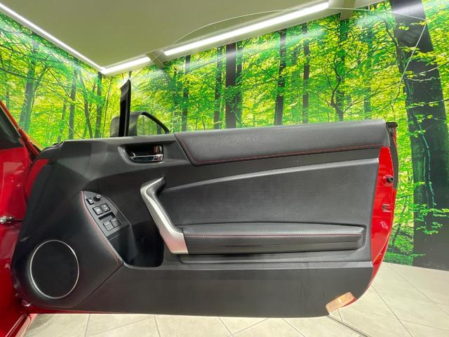 ８６ ＧＴリミテッド　禁煙車　ＳＤナビ　６速マニュアル車　クルーズコントロール　ハーフレザー　シートヒーター　ＨＩＤヘッド　バックカメラ　ＥＴＣ　純正１７インチアルミ　スマートキー　オートエアコン（31枚目）
