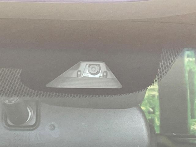 フリードハイブリッド ハイブリッド・Gホンダセンシング 禁煙車 両側電動ドア 純正9インチSDナビ バックカメラ 衝突被害軽減システム ハーフレザーシート 前席シートエアコン ドラレコ スマートキー LEDヘッド ETC クルコン 純正15インチアルミ(21枚目)