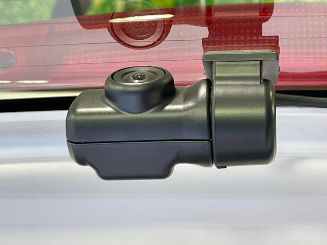 フリードハイブリッド ハイブリッド・Gホンダセンシング 禁煙車 両側電動ドア 純正9インチSDナビ バックカメラ 衝突被害軽減システム ハーフレザーシート 前席シートエアコン ドラレコ スマートキー LEDヘッド ETC クルコン 純正15インチアルミ(32枚目)