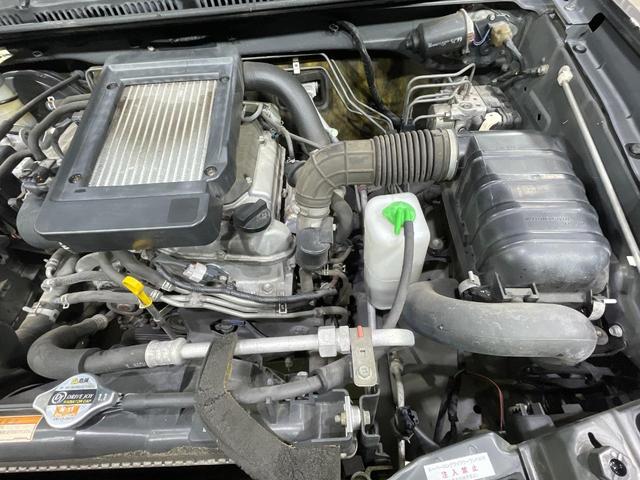 ジムニー クロスアドベンチャー 4WD MT車 純正SDナビ 禁煙車 レザーシート ETC 純正16インチアルミ Bluetooth CD DVD再生 フルセグ(19枚目)