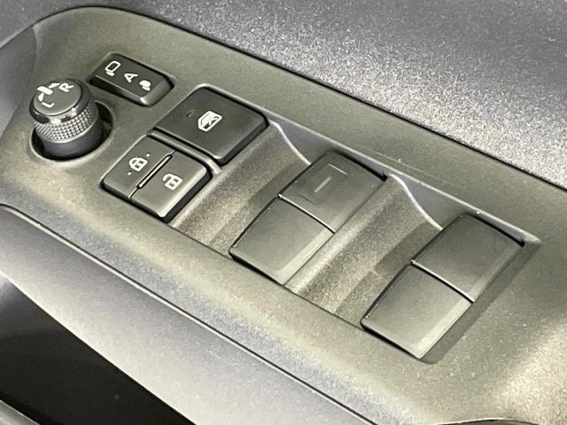 アクア X 禁煙車 バックカメラ 100V電源 セーフティセンス レーダークルーズ ディスプレイオーディオ ドラレコ スマートキー LEDヘッド ETC オートハイビーム 車線逸脱警報 オートライト(32枚目)