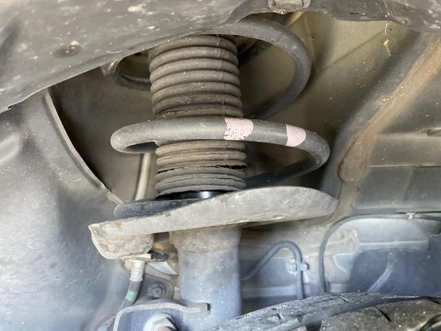 ジューク １５ＲＸ　タイプＶ　純正ＳＤナビ　バックカメラ　禁煙車　ドラレコ　スマートキー　ＨＩＤヘッド　ビルトインＥＴＣ　オートライト　オートエアコン　Ｂｌｕｅｔｏｏｔｈ　ＣＤ　ＤＶＤ再生　フルセグ（21枚目）