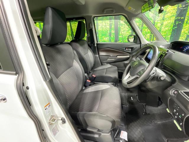 ソリオバンディット ハイブリッドＳＶ　メーカー９型ナビ　両側電動ドア　全周囲カメラ　レーダークルーズ　禁煙車　ドラレコ　コーナーセンサー　スマートキー　ＬＥＤヘッド　ビルトインＥＴＣ　純正１５インチアルミ　オートライト（8枚目）