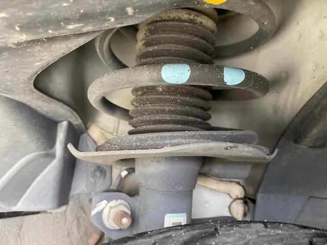 セレナ ハイウェイスター　Ｓ－ハイブリッド　Ｖセレクション　禁煙車　両側電動ドア　アルパイン８型ナビ　後席モニター　バックカメラ　スマートキー　ＨＩＤヘッド　ビルトインＥＴＣ　クルコン　純正１６インチアルミ　オートエアコン　Ｂｌｕｅｔｏｏｔｈ　ＣＤ　ＤＶＤ再生（20枚目）