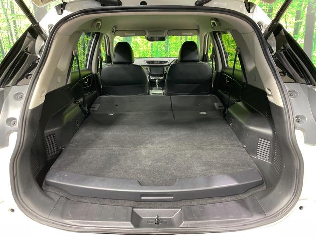 エクストレイル ２０Ｘ　ハイブリッド　エマージェンシーブレーキＰ　４ＷＤ　純正ＳＤナビ　バックカメラ　衝突被害軽減システム　禁煙車　電動リアゲート　ハーフレザーシート　ドラレコ　スマートキー　ＬＥＤヘッド　ビルトインＥＴＣ　純正１７インチアルミ　オートライト（10枚目）