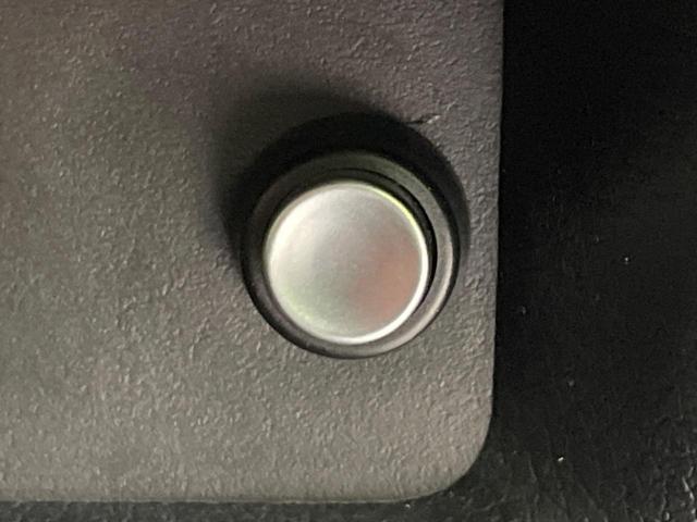 エクストレイル ２０Ｘ　ハイブリッド　エマージェンシーブレーキＰ　４ＷＤ　純正ＳＤナビ　バックカメラ　衝突被害軽減システム　禁煙車　電動リアゲート　ハーフレザーシート　ドラレコ　スマートキー　ＬＥＤヘッド　ビルトインＥＴＣ　純正１７インチアルミ　オートライト（56枚目）