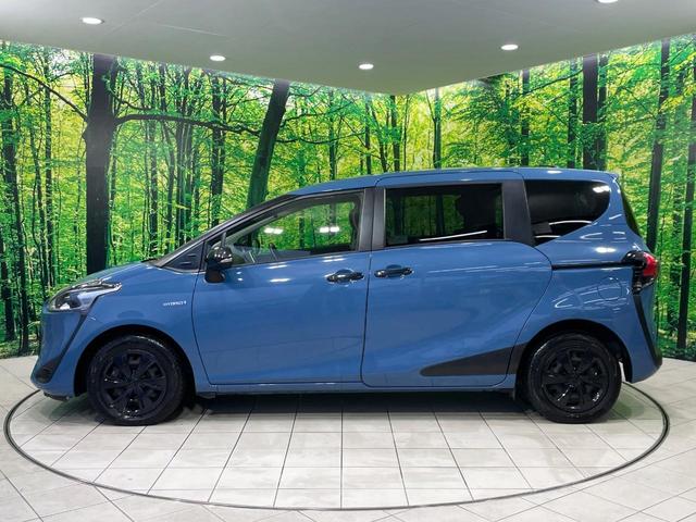 シエンタ ハイブリッド　ファンベースＧ　グランパー　両側電動ドア　ＳＤナビ　衝突被害軽減システム　禁煙車　シートヒーター　ステアリングヒーター　コーナーセンサー　スマートキー　ＬＥＤヘッド　ＥＴＣ２．０　クルコン　オートハイビーム　オートライト　Ｂｌｕ（23枚目）