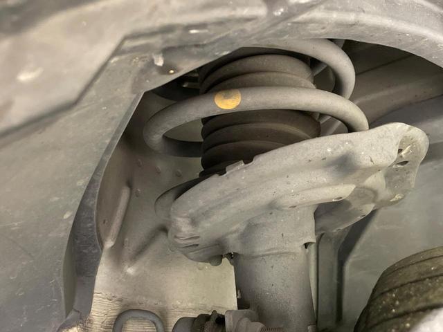 エクストレイル ２０Ｘｔｔ　エマージェンシーブレーキパッケージ　純正ＳＤナビ　全周囲カメラ　禁煙車　電動リアゲート　レザー調シート　ドラレコ　コーナーセンサー　スマートキー　ＬＥＤヘッド　ビルトインＥＴＣ　クルコン　純正１８インチアルミ　オートライト（20枚目）