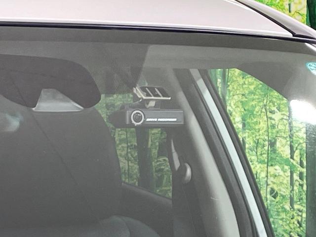 エクストレイル ２０Ｘｔｔ　エマージェンシーブレーキパッケージ　純正ＳＤナビ　全周囲カメラ　禁煙車　電動リアゲート　レザー調シート　ドラレコ　コーナーセンサー　スマートキー　ＬＥＤヘッド　ビルトインＥＴＣ　クルコン　純正１８インチアルミ　オートライト（26枚目）