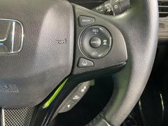 【アダプティブクルーズコントロール】高速道路での長距離走行が楽に！！自動で速度を保つクルーズコントロールが、衝突軽減システムと連携し、前方の車両を感知して車間を保つように速度調節してくれます！！ 6