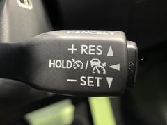 �ڥ졼�������롼������ȥ�����۹�®ƻϩ�Ǥ�Ĺ��Υ���Ԥ��ڤˡ�����ư��®�٤��ݤĥ��롼������ȥ����뤬�����ͷڸ������ƥ��Ϣ�Ȥ��������μ�ξ���Τ��Ƽִ֤��ݤĤ褦��®��Ĵ�ᤷ�Ƥ���ޤ����� 7