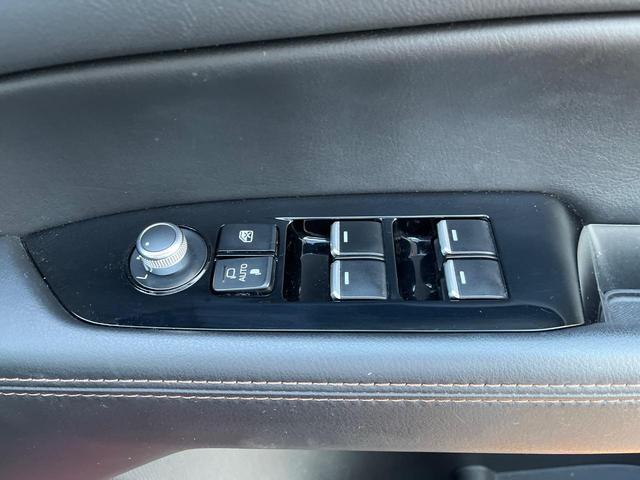 ＣＸ－５ ２５Ｓ　Ｌパッケージ　純正ＳＤナビ　バックカメラ　レーダークルーズ　禁煙車　レザーシート　ドラレコ　コーナーセンサー　ＬＥＤヘッド　ＥＴＣ　車線逸脱警報　オートライト　デュアルエアコン　純正１９インチアルミ（21枚目）